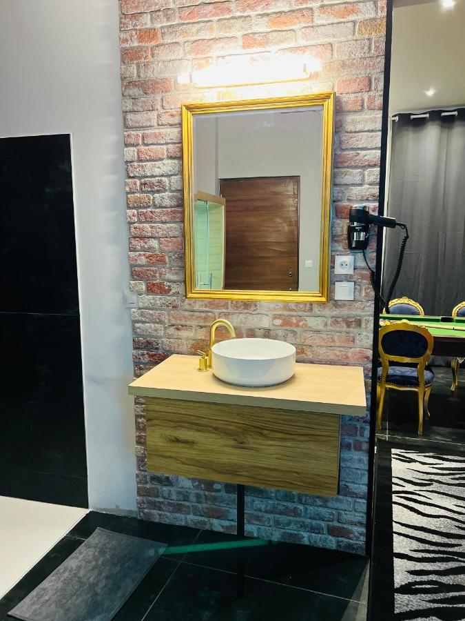 Capsule Street Art - Sauna- Jacuzzi - Playstation 5 - Billard - Netflix - Home Cinema - Terrasse 杜埃 外观 照片