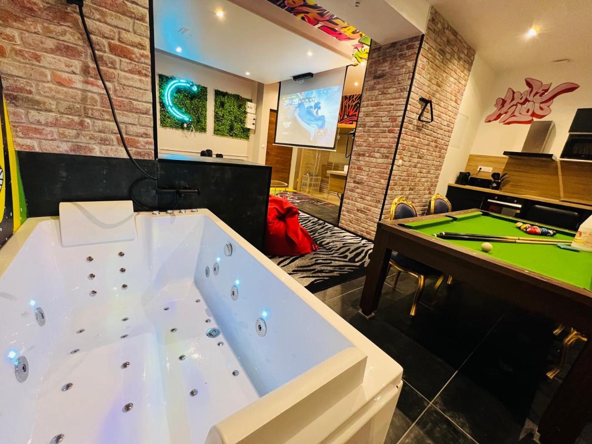 Capsule Street Art - Sauna- Jacuzzi - Playstation 5 - Billard - Netflix - Home Cinema - Terrasse 杜埃 外观 照片